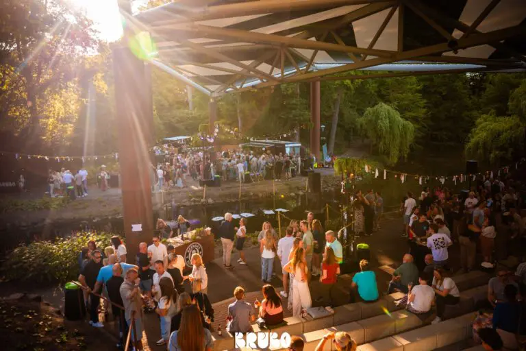 055_@Momenttom.com_20250704