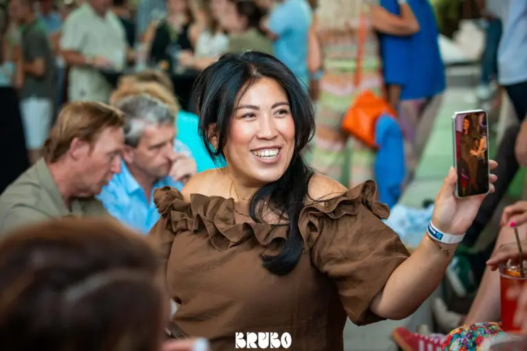 126_@Momenttom.com_20250704