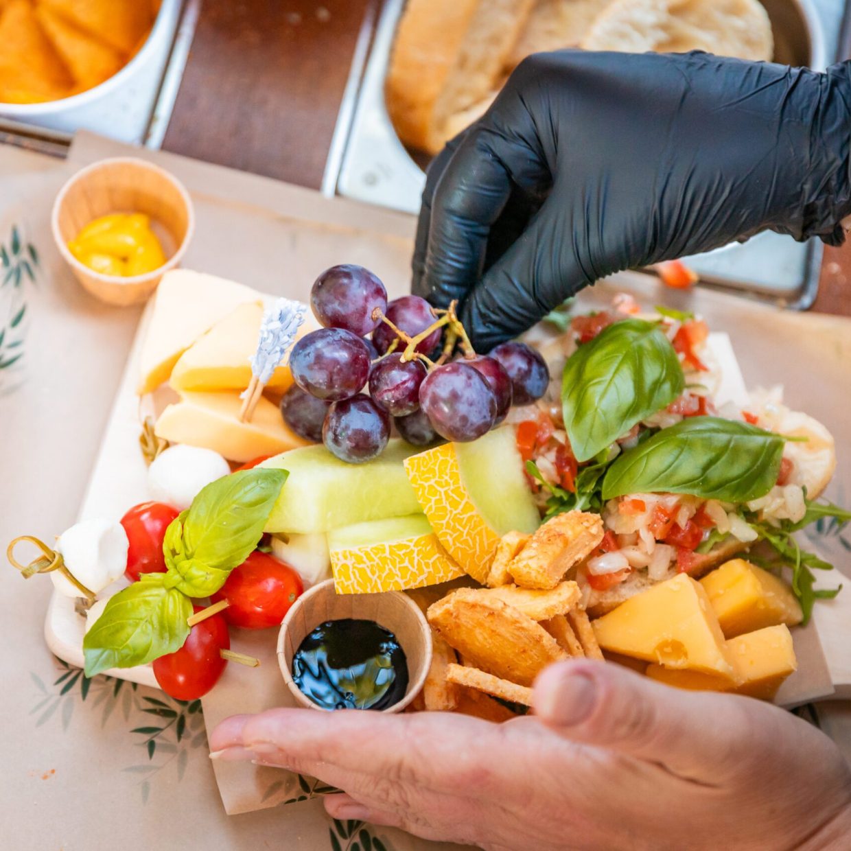 098_@Momenttom.com_20250704